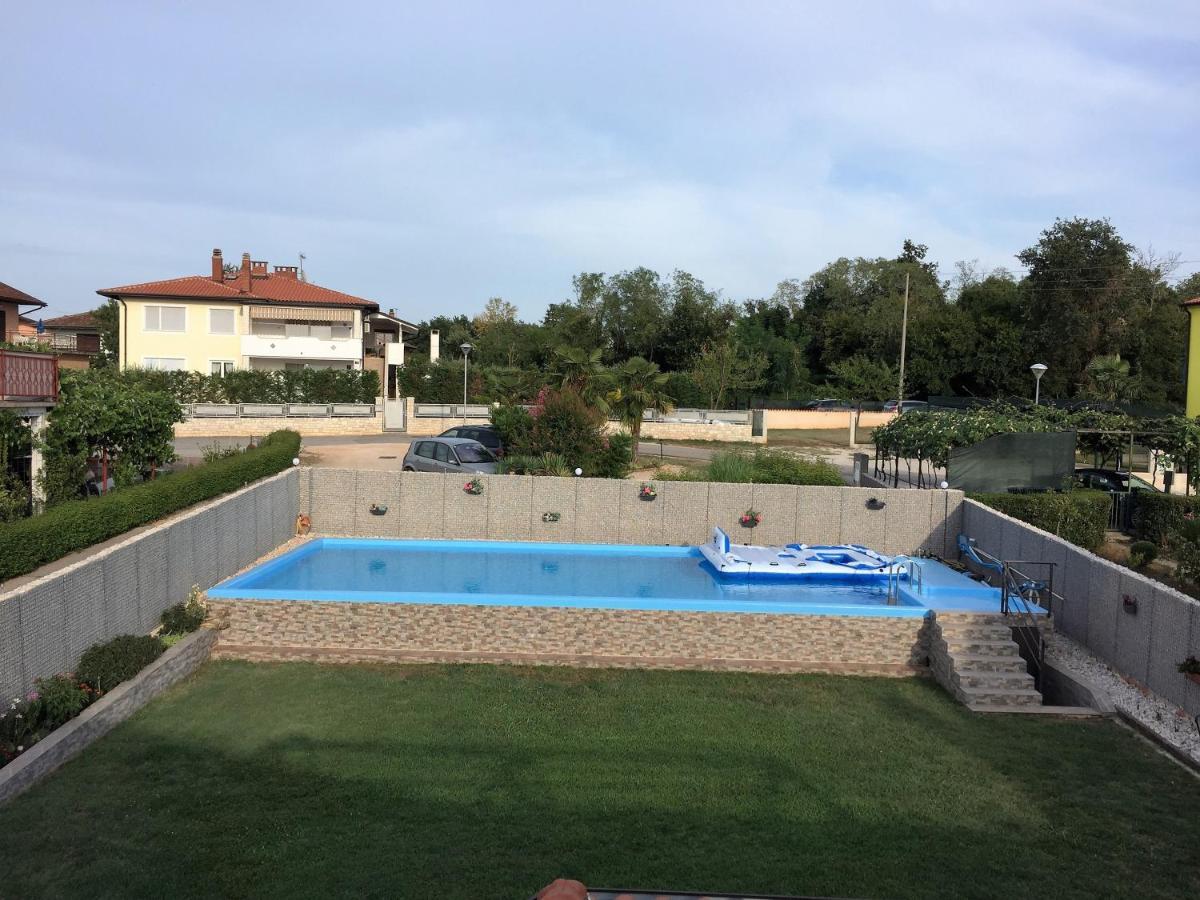 Pension Nina Umag Extérieur photo